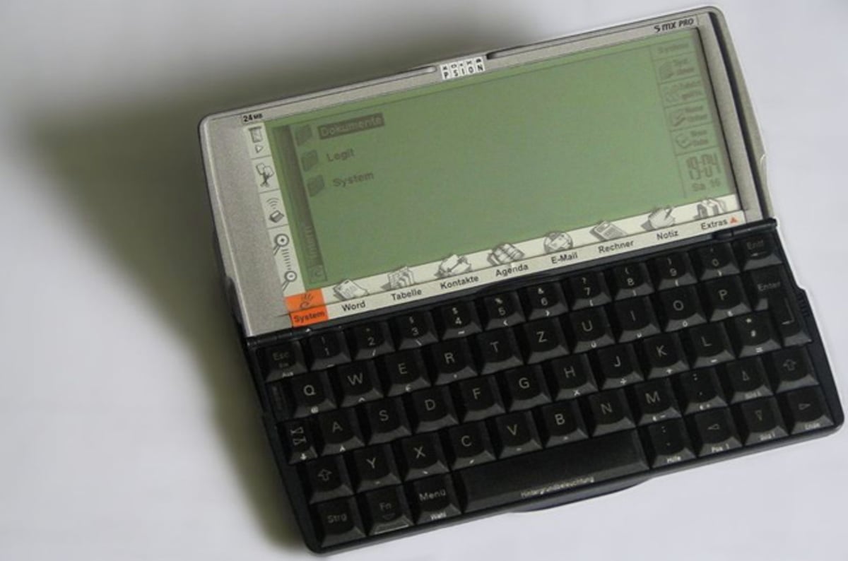 Bring it BACK... with MODs! Psion 5 storms great tech ...