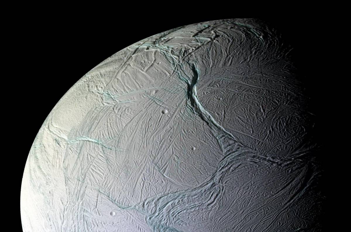 NASA boffins find an explanation for Saturn's wonky moon
