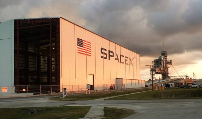 SpaceX grounded again after booster landing mishap