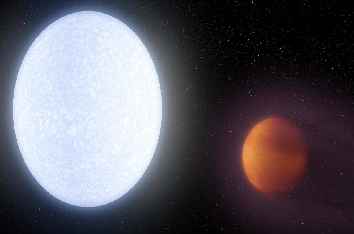 Horror in space: Hot alien giant boiled alive by nasty radioactive star