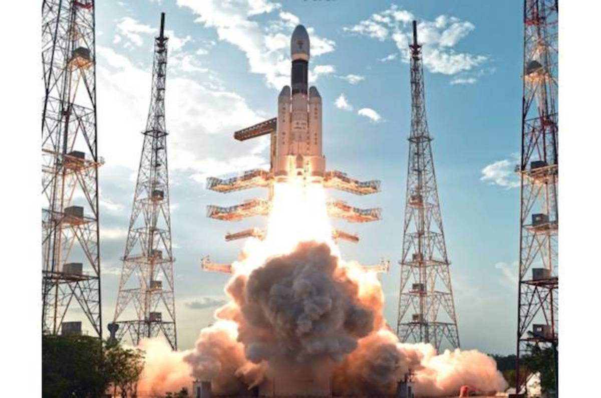 'Fat boy' flies: ISRO's heavy rocket fails to blow up