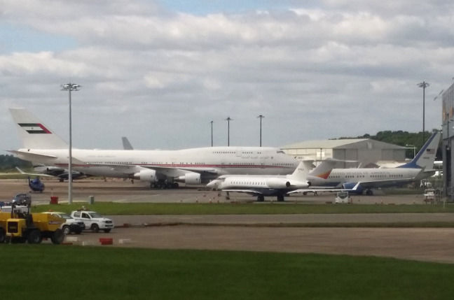 Dubai One, along with US Air Force Two, the Boeing 737 to the right