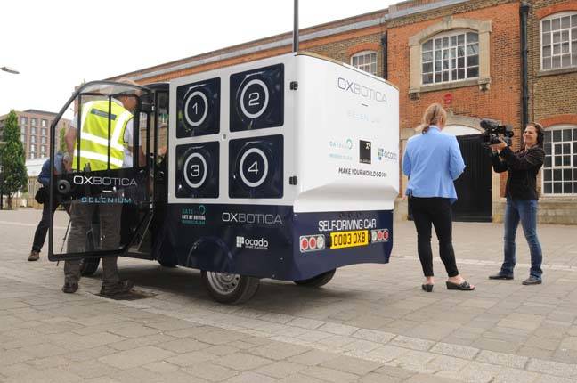 Oxbotica parked2 photo by Gavin Clarke