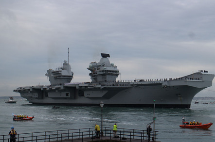 HMS Queen Elizabeth arrives in Portsmouth