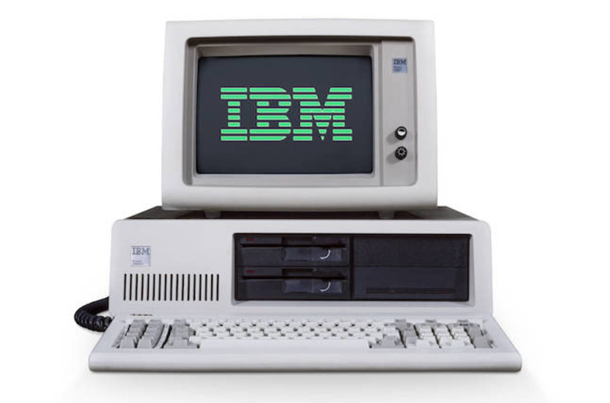 Компьютер на русском языке. Первый персональный компьютер IBM. IBM 5150. IBM Computer 1981. Персональный компьютер IBM PC.