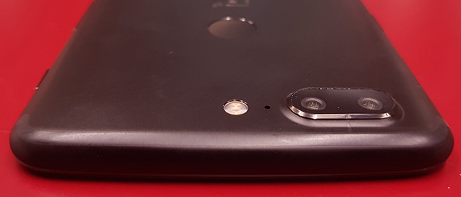 OnePlus 5T Camera Bulge