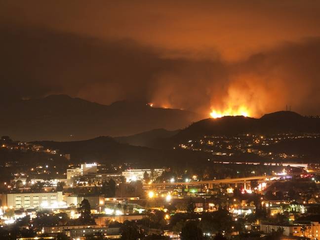 Les incendies de forêt en Californie anéantissent 18 ans d’efforts d’élimination du CO2e • –