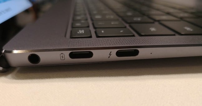 Matebook X left hand side ports