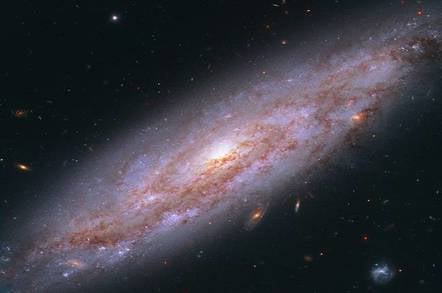 NGC 3972 (pic: NASA, ESA, A. Riess (STScI/JHU))