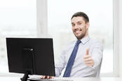 man_computer_thumbs_up