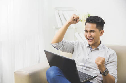 happy_guy_computer