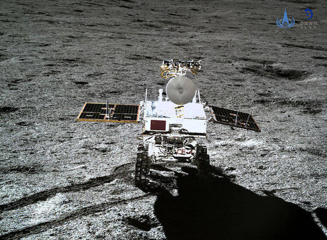 photo of It's the weekend. We're out of puns for now. Just have a gander at China's Moon lander and robo-sidekick snaps, videos image