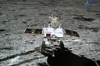 Yutu_2_rover