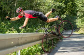 Cyclist falling off his bike