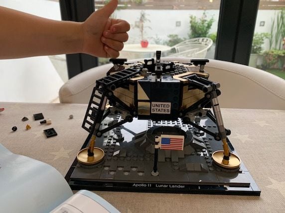 lego lunar lander scale