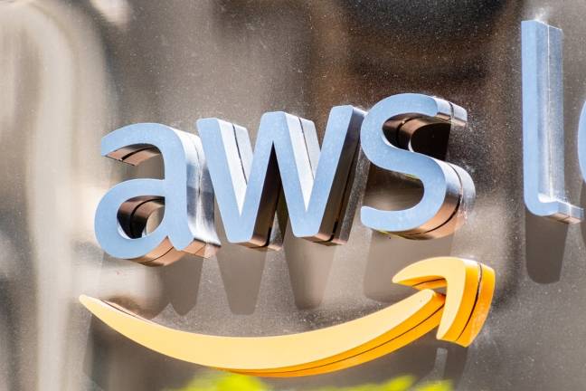 AWS teases mysterious mil-spec 'Snowblade' server • The Register