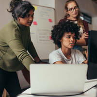 A group discussion of geeks