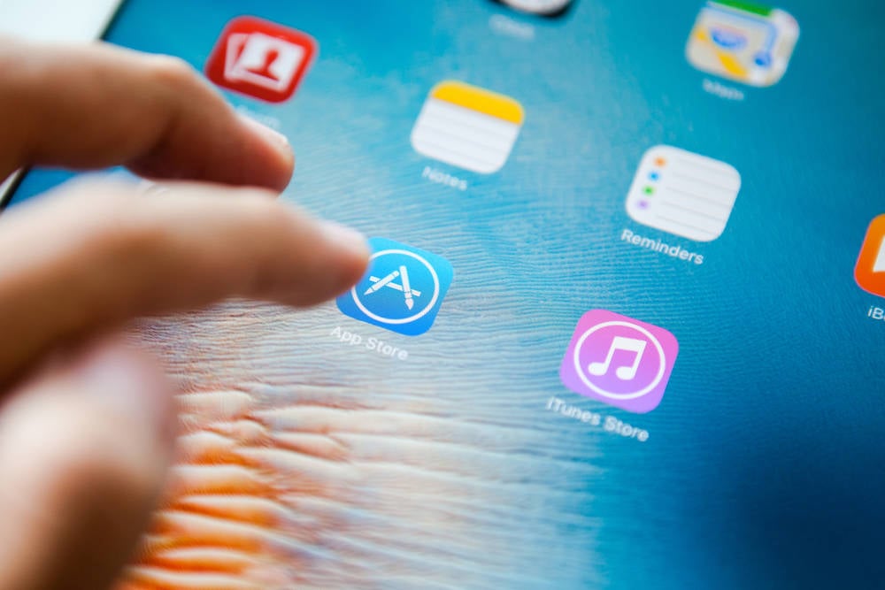 No App Store needed: Apple caves, will allow sideloading in EU