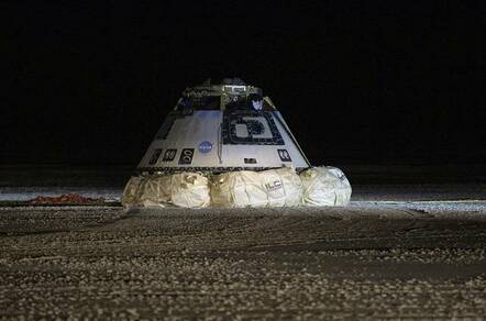 CST-100 Starliner (pic: NASA/Bill Ingalls)