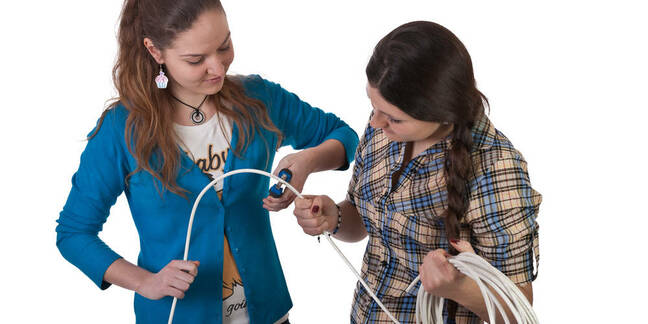 Cutting a cable
