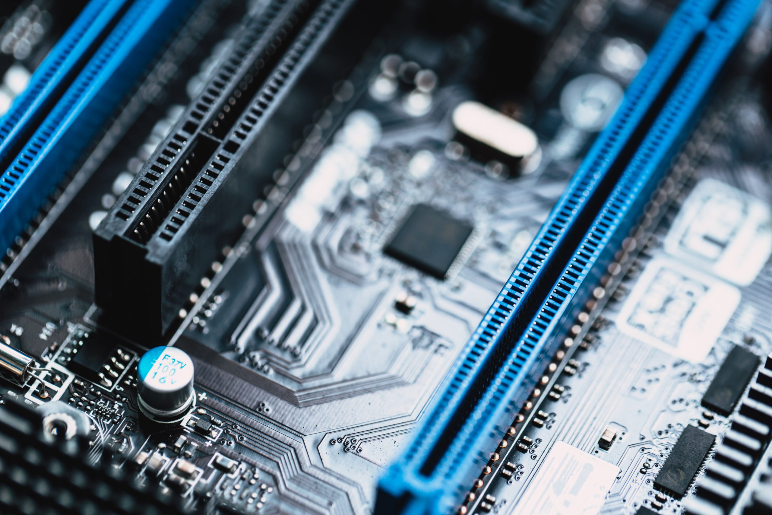 Analysis  The PCIe 7.0 spec is on track for release next year and, for many AI chip peddlers trying to push the limits of network fabrics and accelera
