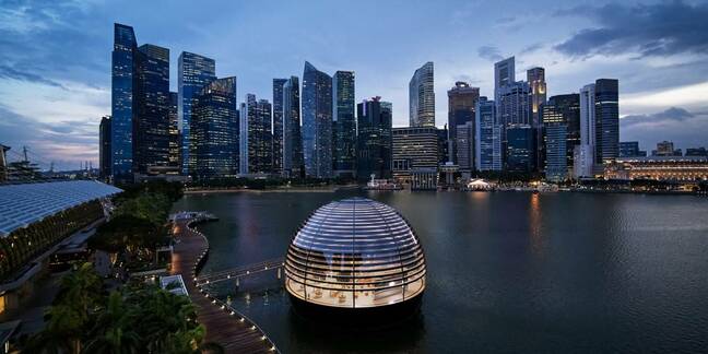 Apple's floating store in Singapore