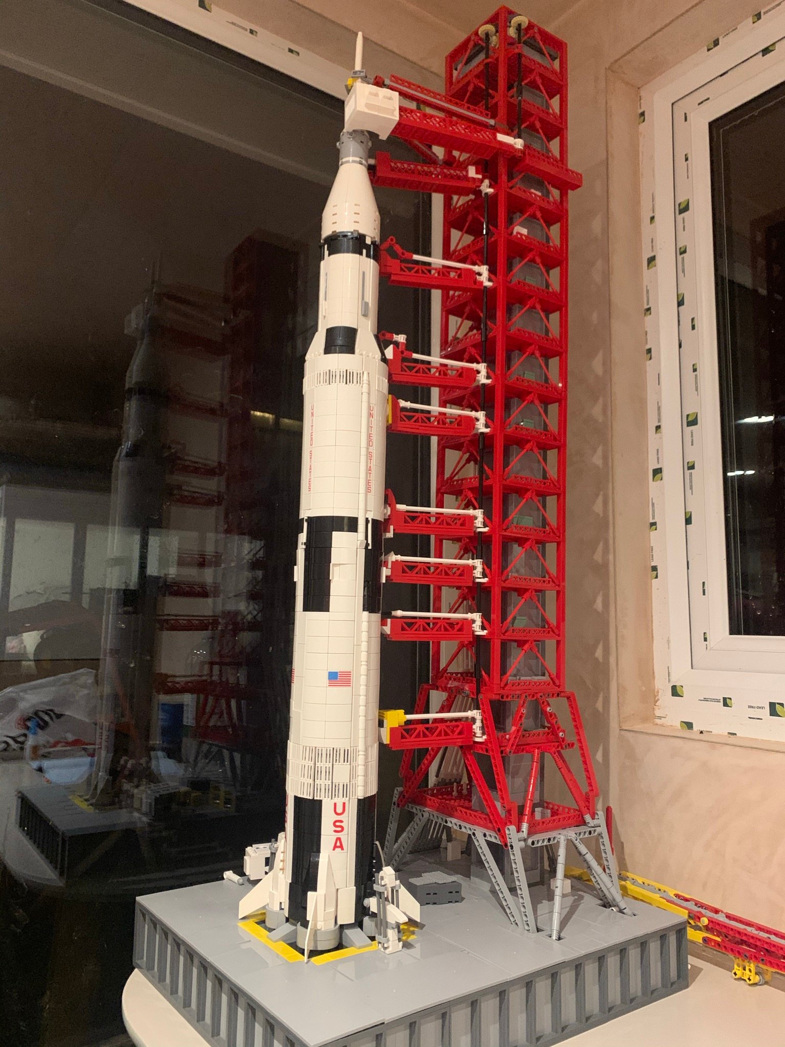 gået vanvittigt månedlige Ødelæggelse We bought a knockoff Lego launchpad kit from China for our Saturn V rocket  so you don't have to • The Register