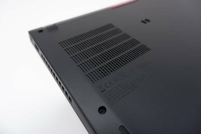 ThinkPad T14s AMD Gen 1 review - rear shot