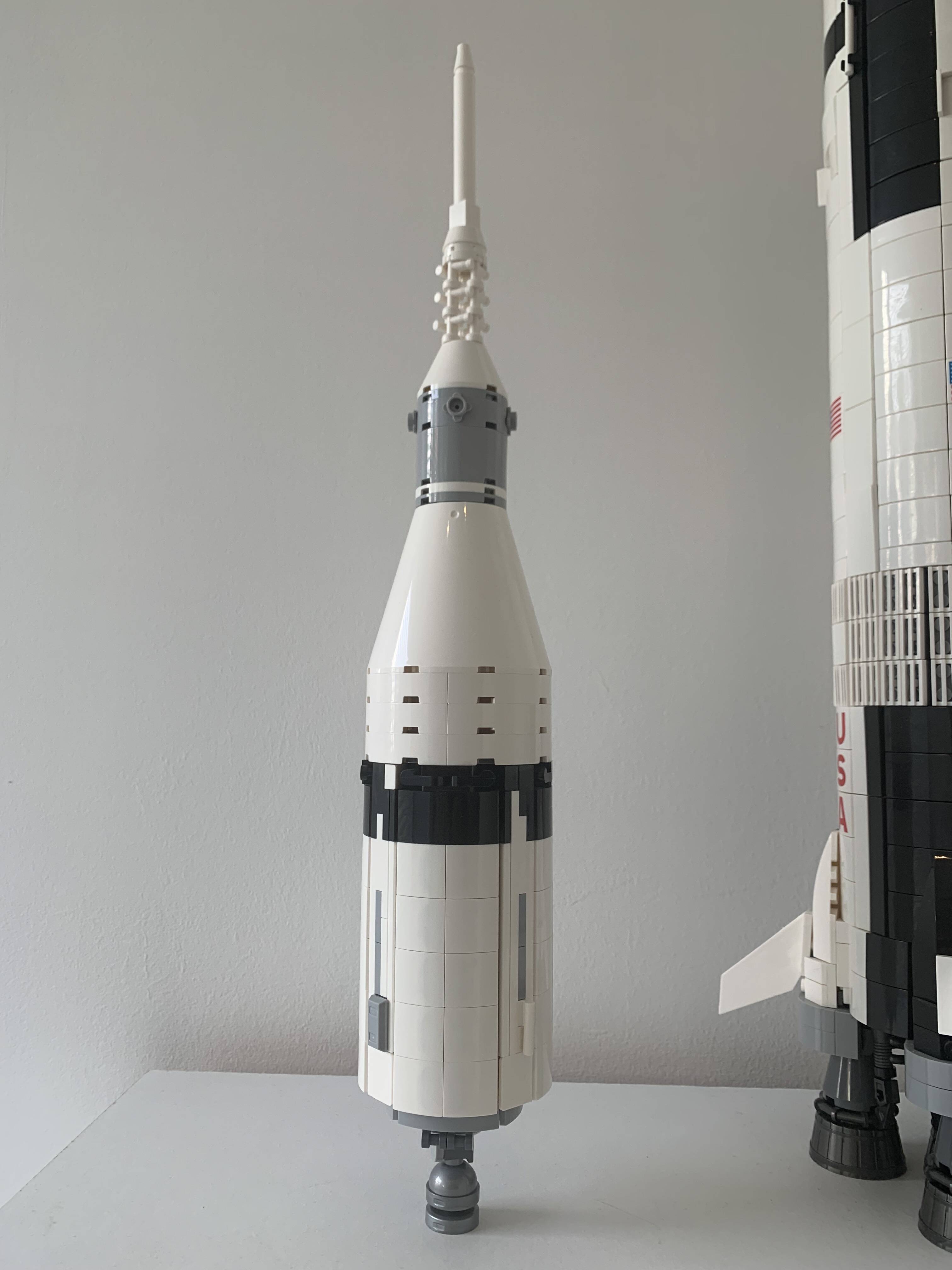 Lego Saturn V Display Ideas