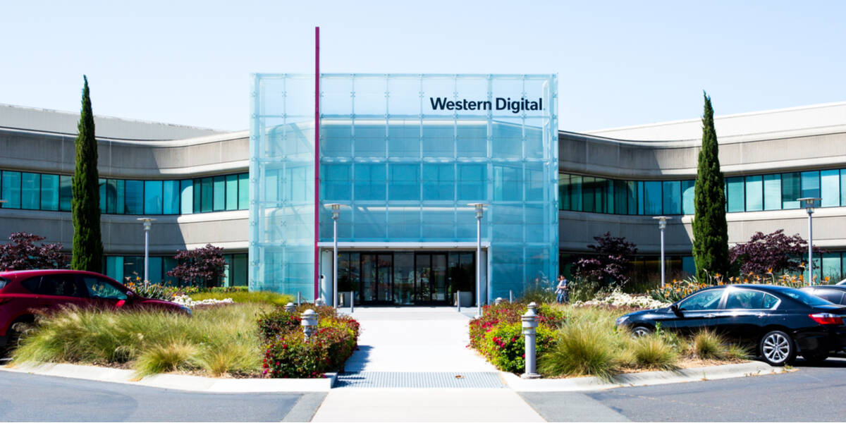 Western Digital is planning to split its SSD memory and hard drive  operations into two new businesses