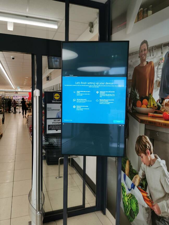 Windows setup screen in Lidl