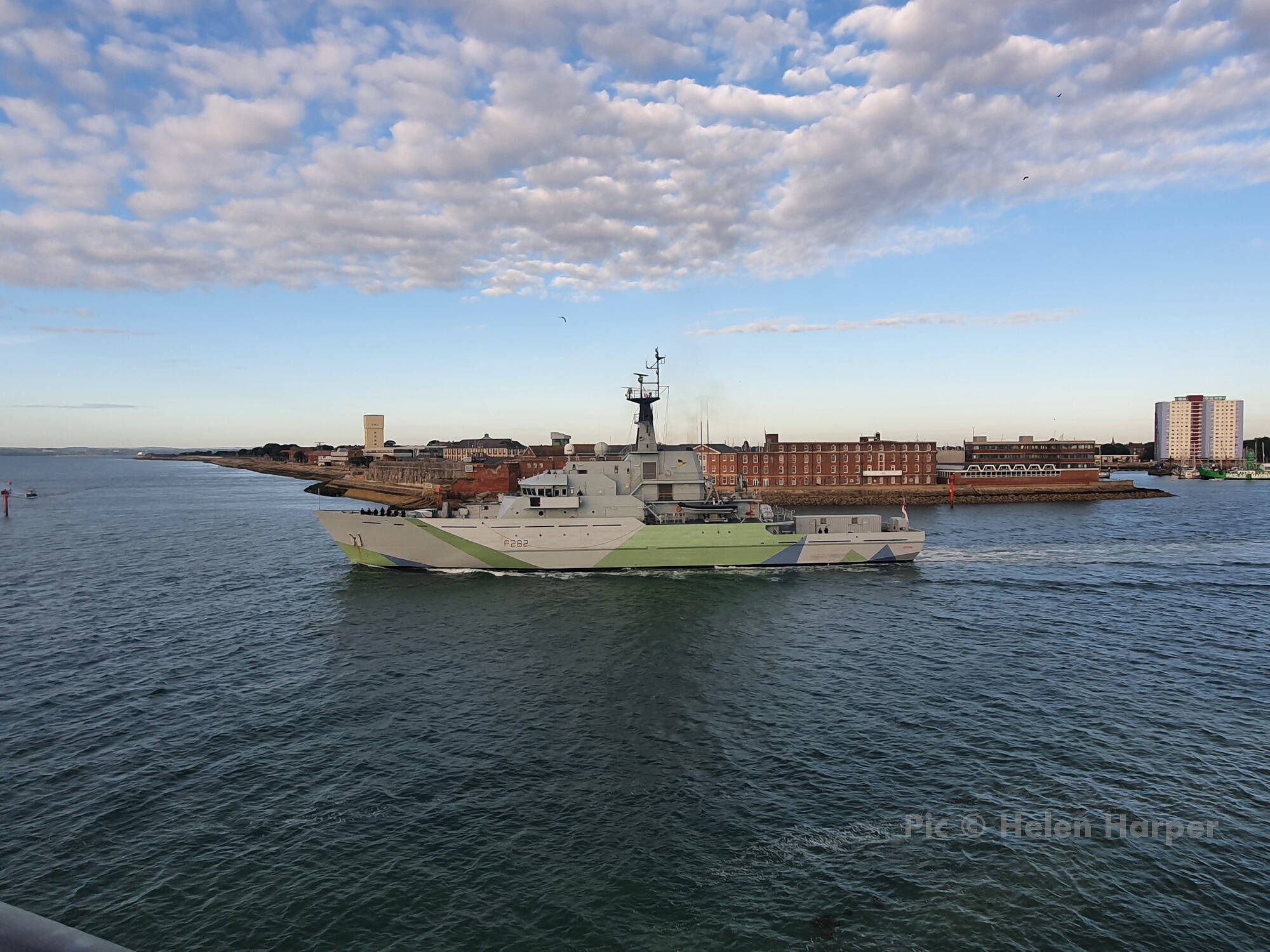 GPS trukdymas „HMS Severn“ laive navigacijos ciklo metu • Įrašyti