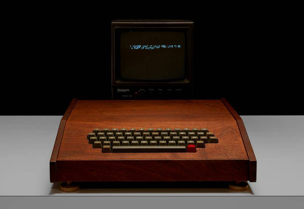 Super-rare wooden Apple 1 hand built by Jobs and Wozniak goes to auction - The Register