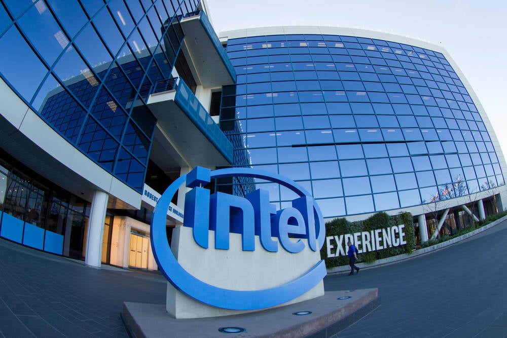 People in Russia can reportedly once again download drivers and some other software from Intel and Microsoft, which both withdrew from the nation afte