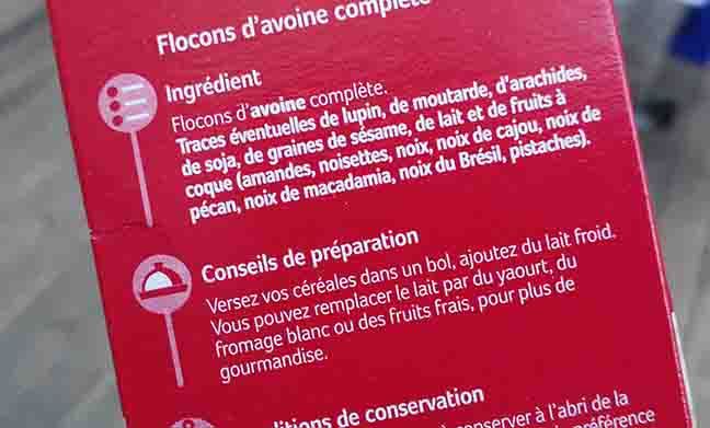 Photo of a box of porridge bought at a French supermarket, showing the preparation instructions on the side
