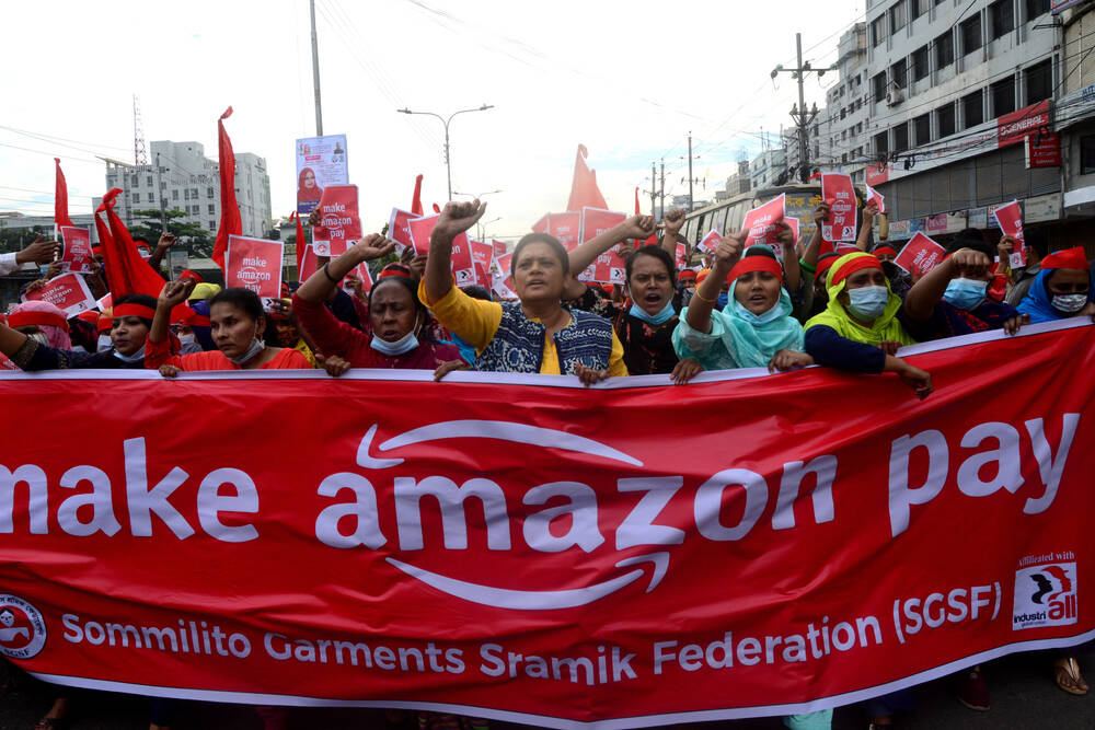 amazon-warehouse-workers-in-new-york-in-unionization-victory-the-register