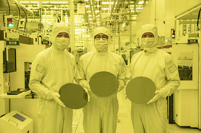 Samsung top brass holding up 3nm wafers at Samsung Electronics Hwaseong Campus