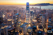 Salesforce Tower (centro) em San Francisco