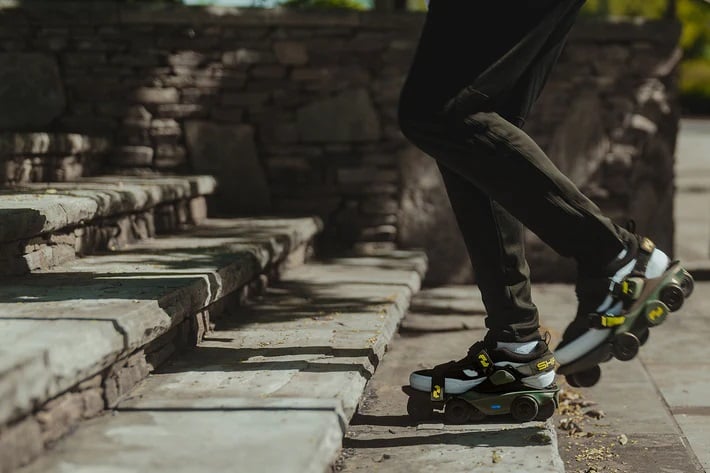 Robotics startup to disrupt walking with AI roller skates • The Register