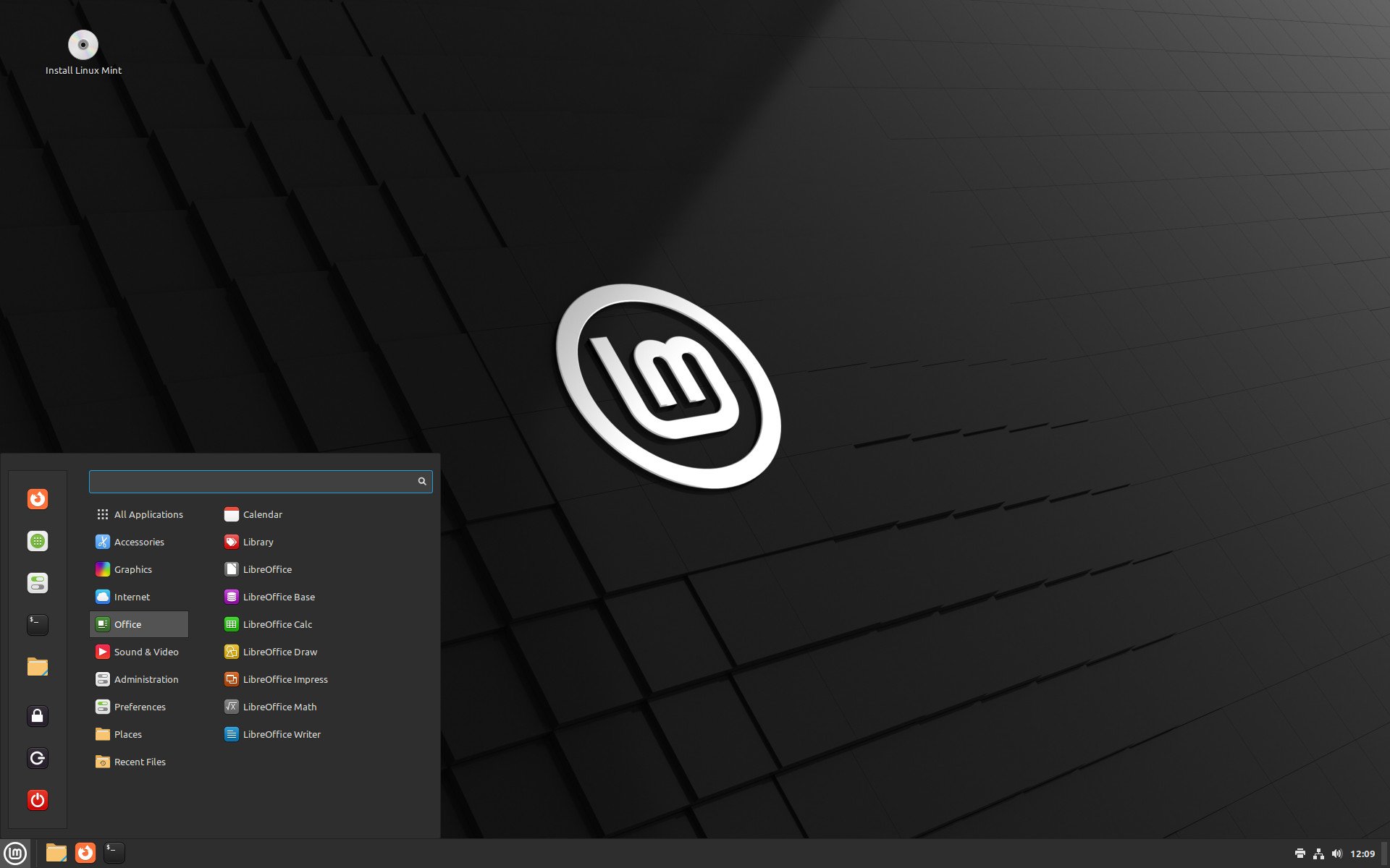 Linux Mint 21.2 ve Cinnamon 5.8 masaüstü şekilleniyor • Kayıt