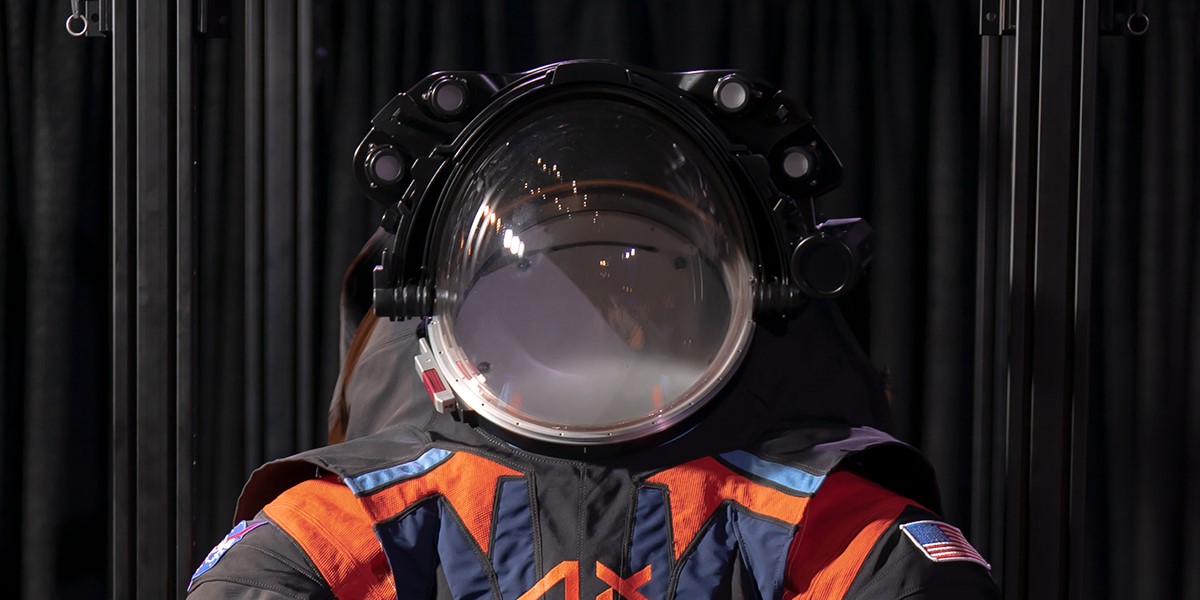 <i>Reg</i> fashion: Here's what the well-dressed astronaut will wear on the Moon in 2025