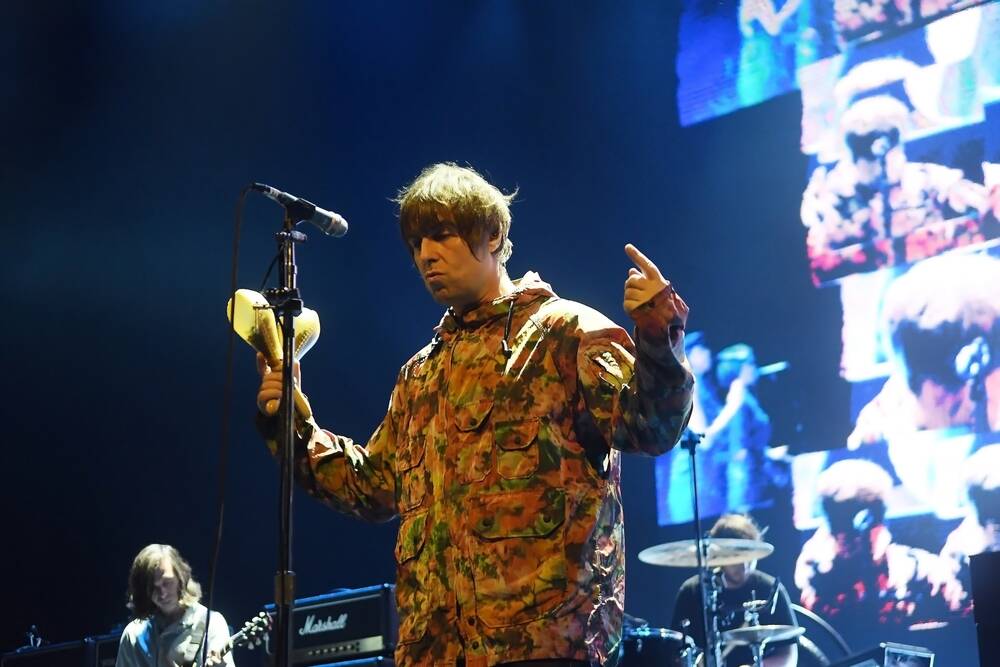 musicians-threaten-to-make-oasis-live-forever-with-ai-trendradars