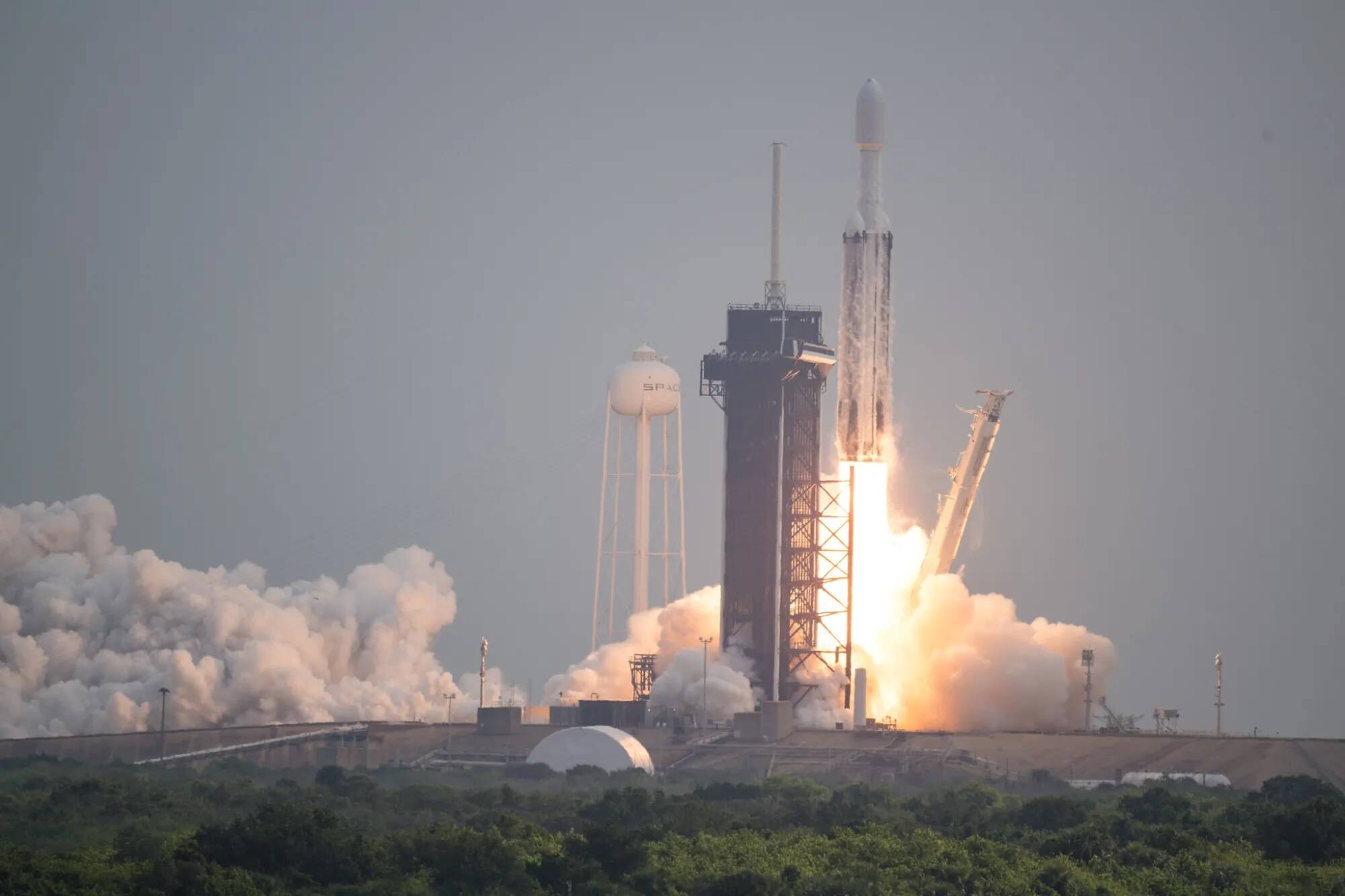 Falcon Heavy stuurt NASA’s sonde naar de metaalrijke asteroïde Psyche