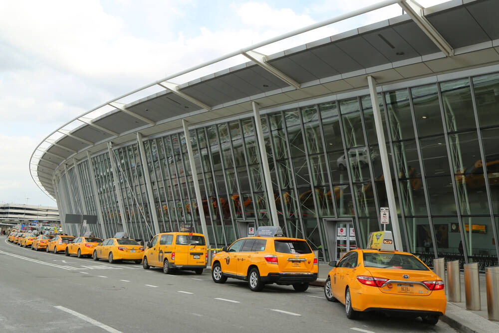 Now Russians accused of pwning JFK taxi system to sell top spots to cabbies