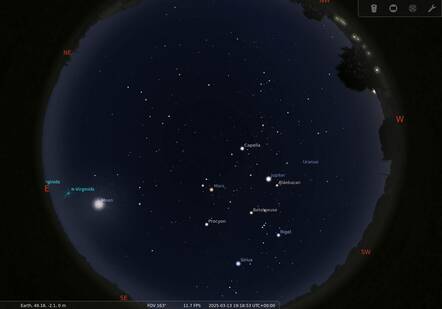 The Education edition includes Stellarium, a sort of software planetarium.