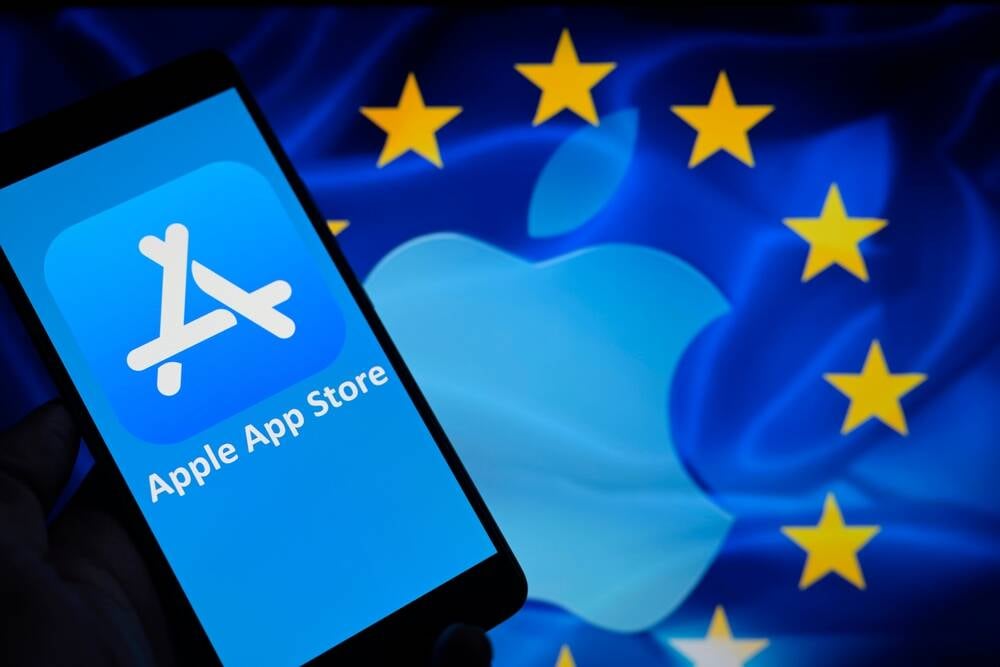 Apple's grudging accommodation of European antitrust rules by allowing third-party app stores on iPhones has left users of its Safari browser exposed 