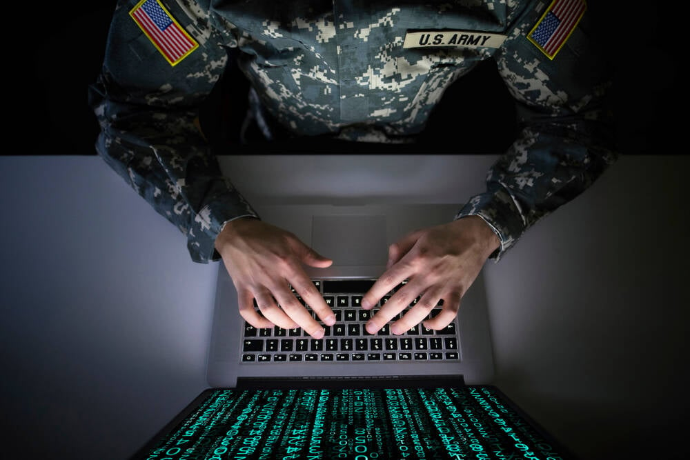 Feds: Army soldier suspected of AT&T heist Googled ‘can hacking be treason,’ ‘defecting to Russia’