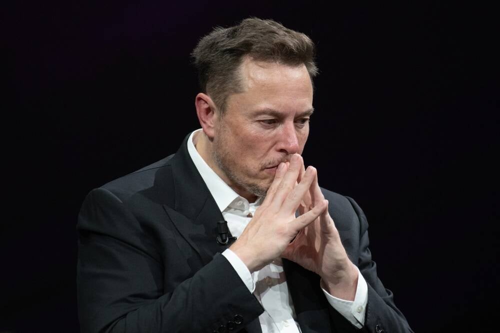 Tesla slams advisors for not recommending Musk’s .9B pay