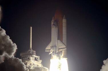 Space Shuttle Columbia launches at night on STS-93 mission (pic: NASA)