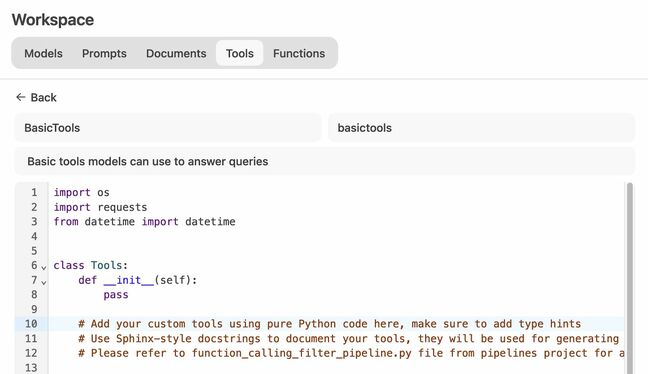 El script predeterminado proporciona funciones para una calculadora, recopilación de información del usuario, hora y fecha y API meteorológica.